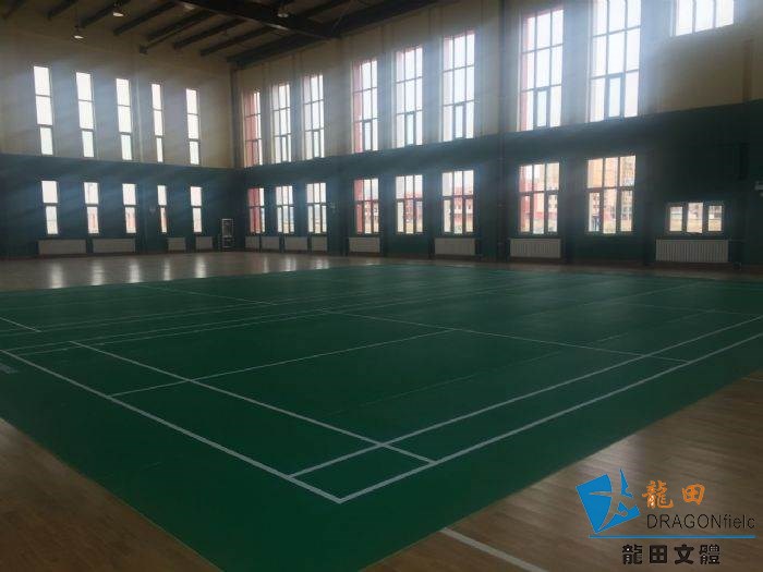 兰州市第十一中学羽毛球场地