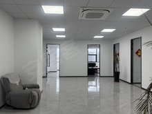 确保AI系统使用的数据准确、完整、无偏见