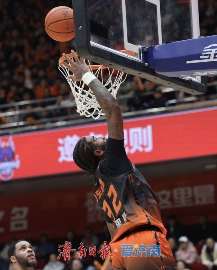 山东高速男篮力克青岛终结三连胜 积分榜反超升