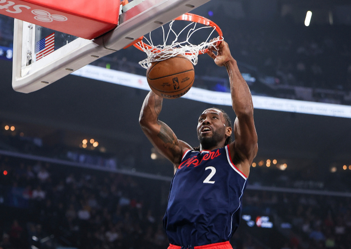 快船力克公牛豪取四连胜 伦纳德28分引领进攻风