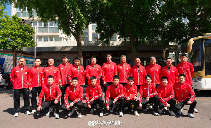 中国乒乓球队启程赴伦敦备战世乒赛团体赛