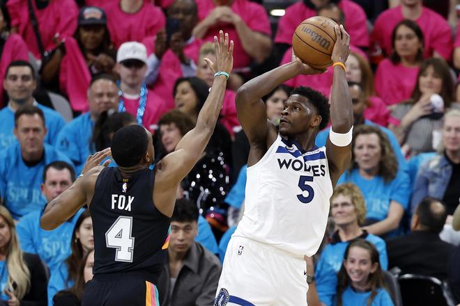 NBA季后赛半决赛G1战罢，雷霆登顶夺冠概率榜